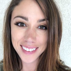 Meet your Posher, April